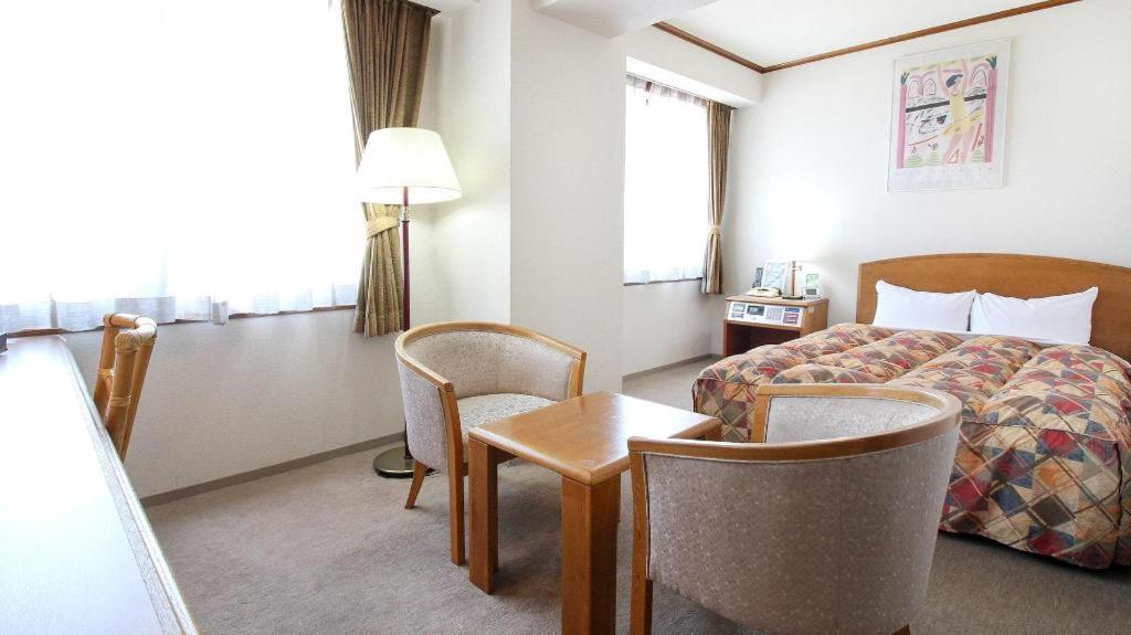 Neyagawa Trend Hotel 大阪 外观 照片